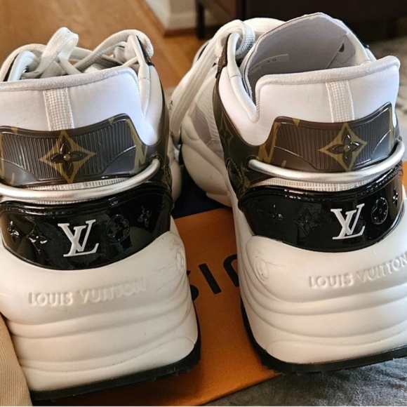 Louis-vuitton Run 55 Sneakers - Picture 1 of 5